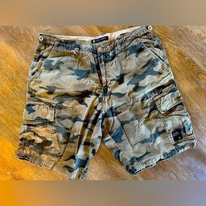 Men’s Billabong Camo Cargo Shorts, 34